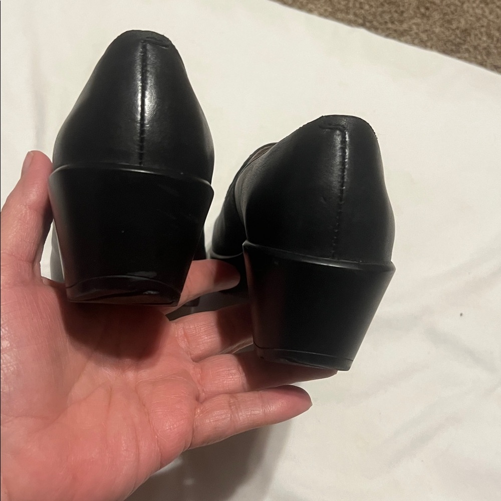 Dansko women’s black leather clogs - Picture 5 of 7